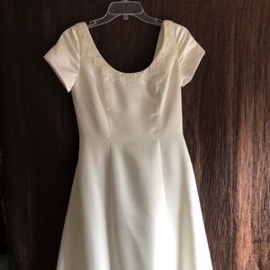 Custom Wedding Dress size 9-10 light cream